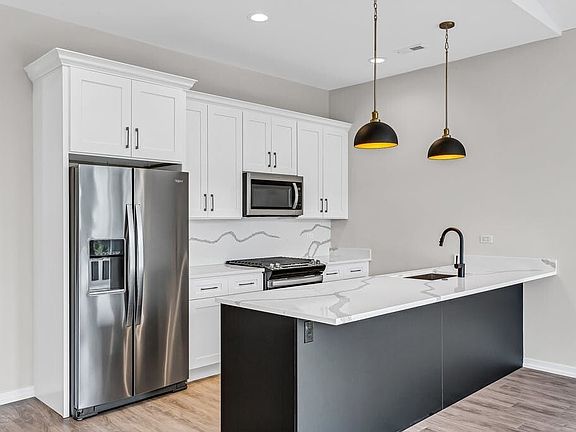 5th image of 4904 S Saint Lawrence Ave #1