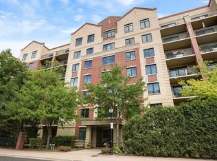 11 S Wille St #1-605, Mt Prospect, IL 60056