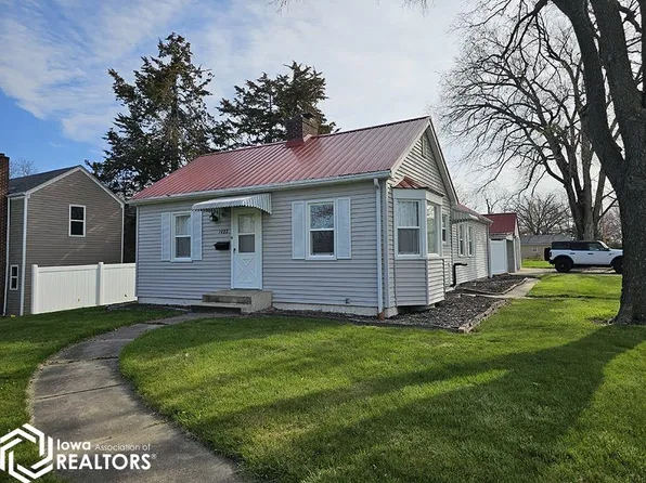 1422 N Elm St, Ottumwa, IA 52501
