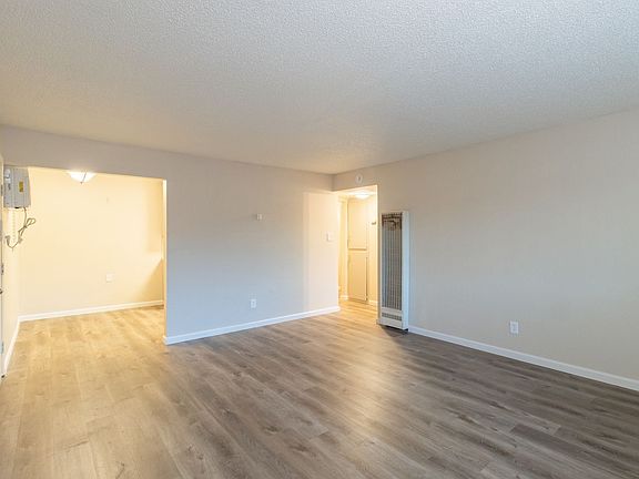 5th image of 5981 Lake Crest Way #17