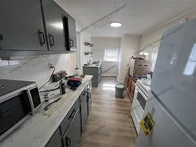 126 Park Ave — Photo 2