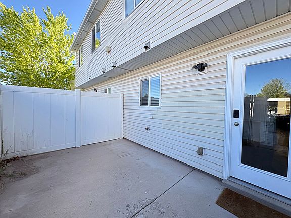 3rd image of 1148 N Northfield Rd #78