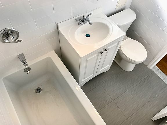 3rd image of 2845 Ocean Ave APT 5B