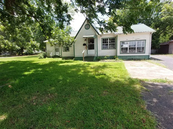 111 SE Ave N, Idabel, OK 74745