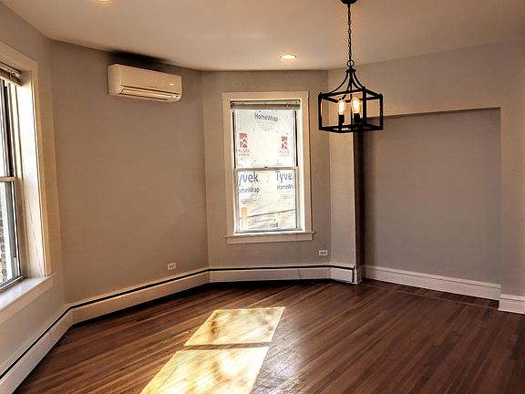 2nd image of 5138 N Claremont Ave APT 2