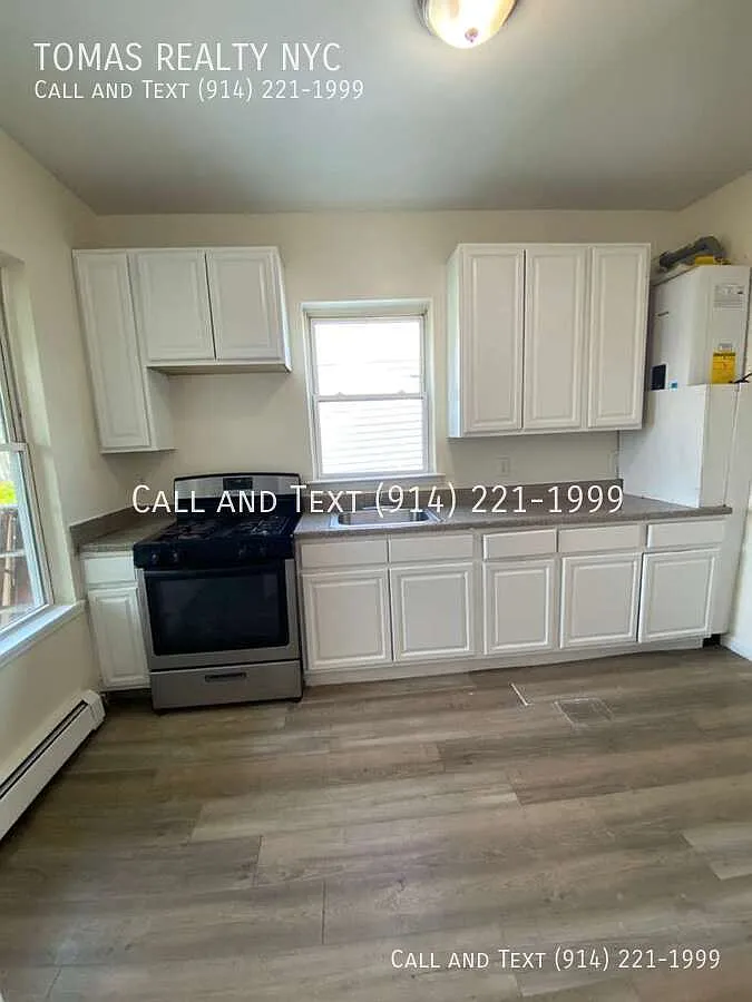 3 bed, $2,500 — Photo 1