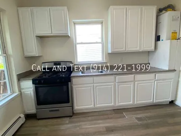 70 Ash St, Yonkers, NY