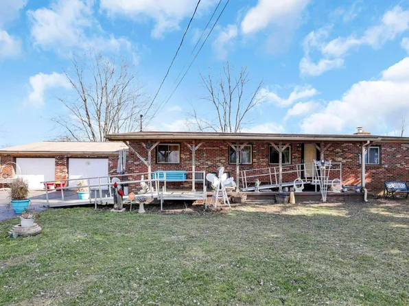 6359 Mink St SW, Pataskala, OH 43062