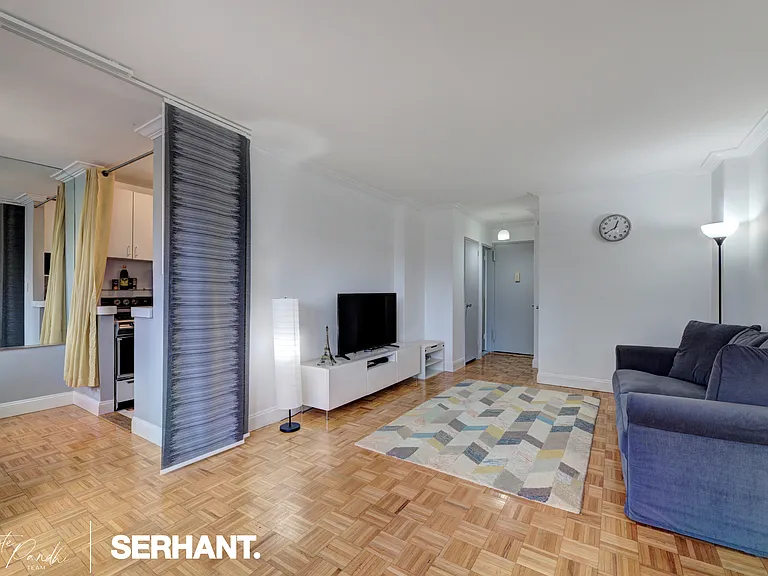 301 E 63rd St #14-C — Photo 3