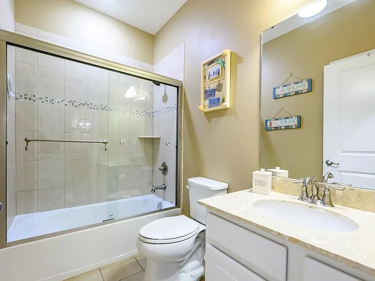 303 Bayside Ct — Photo 17