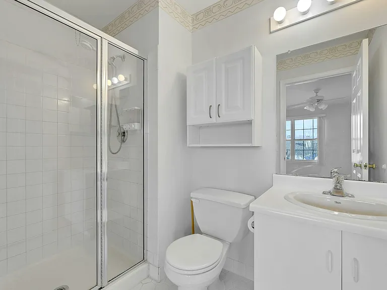 2198 Kent Ct #2198 — Photo 23