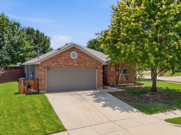 14016 Cedar Post Dr, Fort Worth, TX 76114