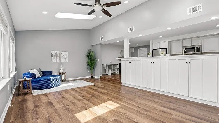 15004 Dufief Dr — Photo 28