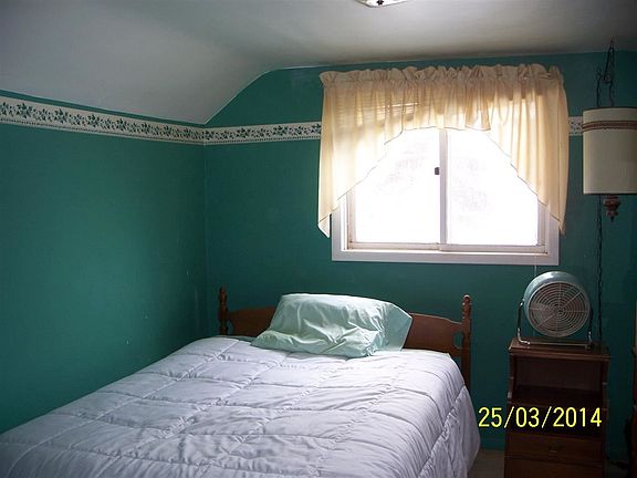 5th image of 1036 Florence St