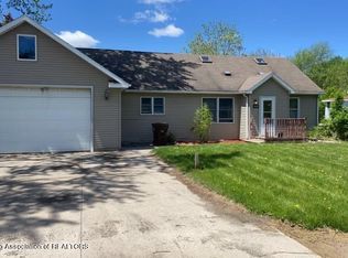 418 Haze St, Lansing, MI 48917