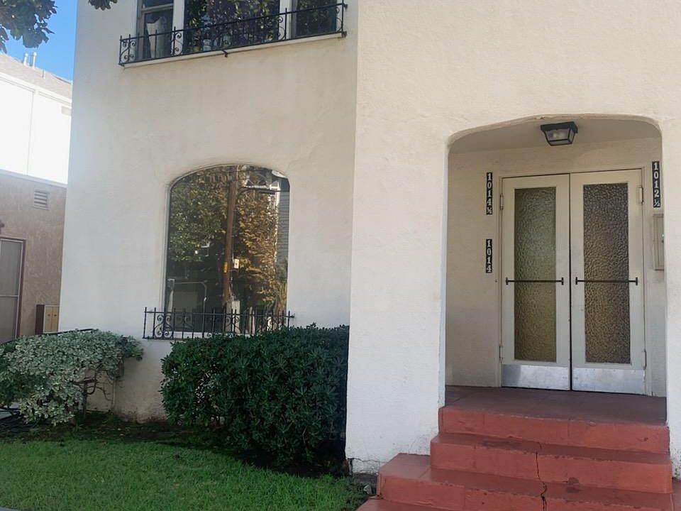 1st image of 1012 Newport Ave #1014