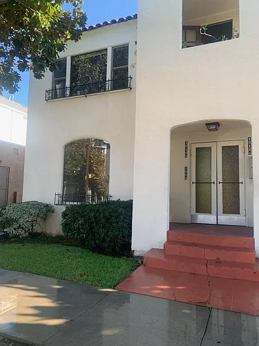 1012 Newport Ave #1014 Photo 1