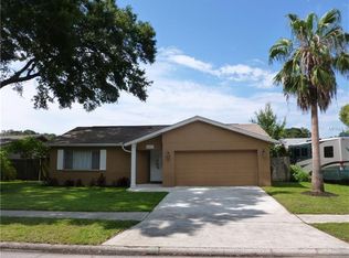 2017 Orangeside Rd, Palm Harbor, FL 34683