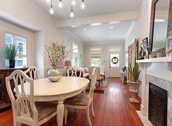 3rd image of 135 Sherwood Forest Dr