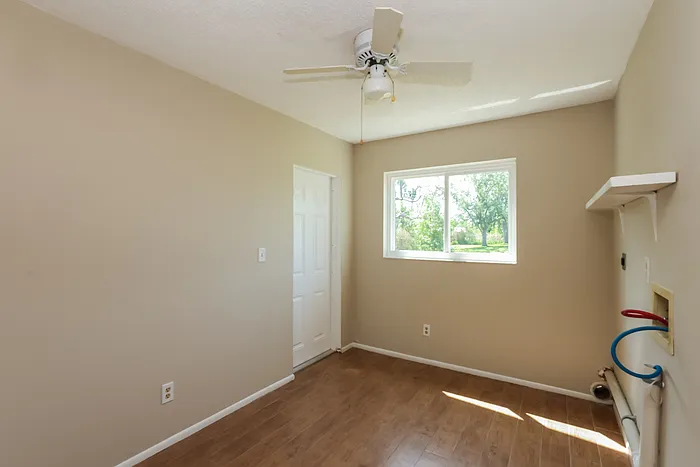 5946 Stringfellow Rd — Photo 15