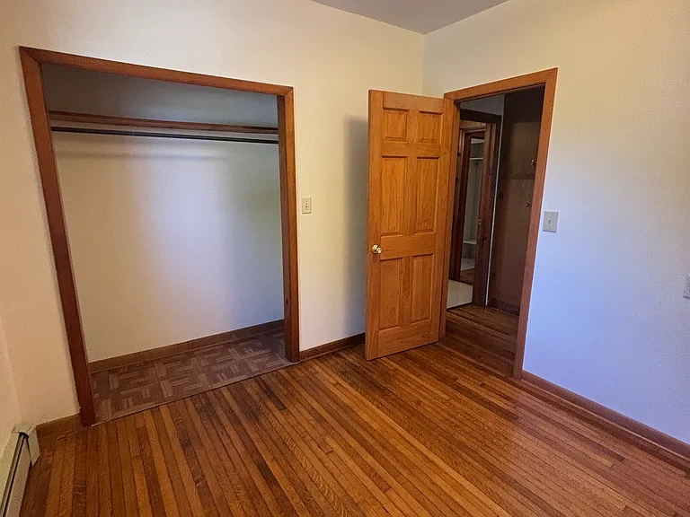 24 Broadway St — Photo 26