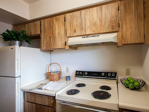 5th image of 4901 E Sunrise Dr APT 609