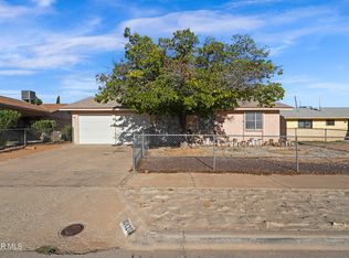 10828 Opalstone St, El Paso, TX 79924