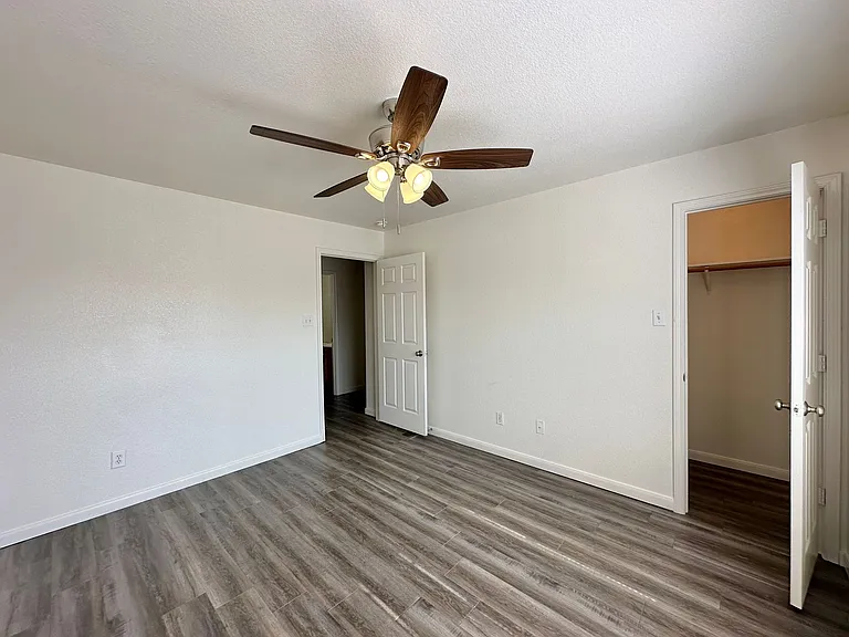 3401 Turner Ave — Photo 17