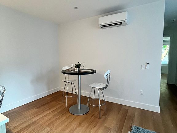 3rd image of 568 Communipaw Ave APT 201