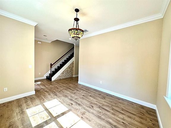 5th image of 3693 Wolf Run Ln