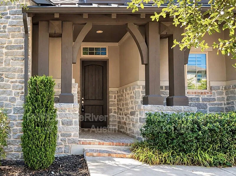 4 bed, 3.0 bath, 3036 sqft, $3,600 — Photo 3
