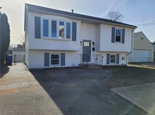 29 Winsor St, East Providence, RI 02914