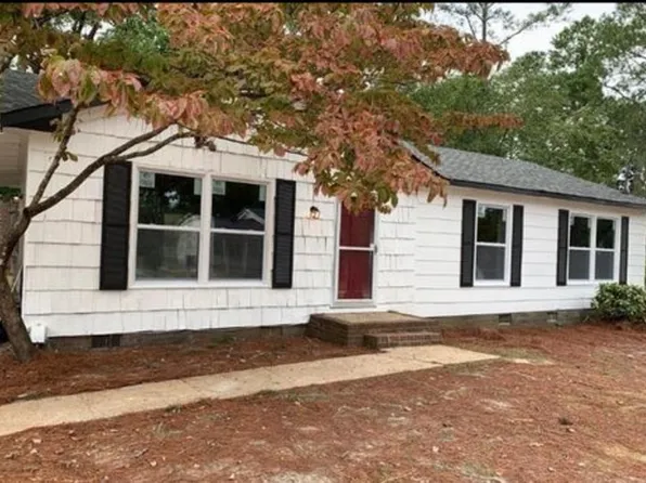 1615 Morehead Ave, Fayetteville, NC 28303