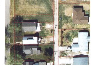 1008 SW Woodward Ave, Topeka, KS 66604