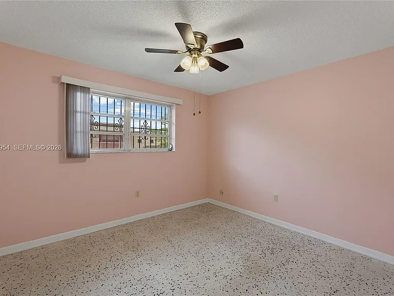4296 NW 2nd Ter #4296 — Photo 16