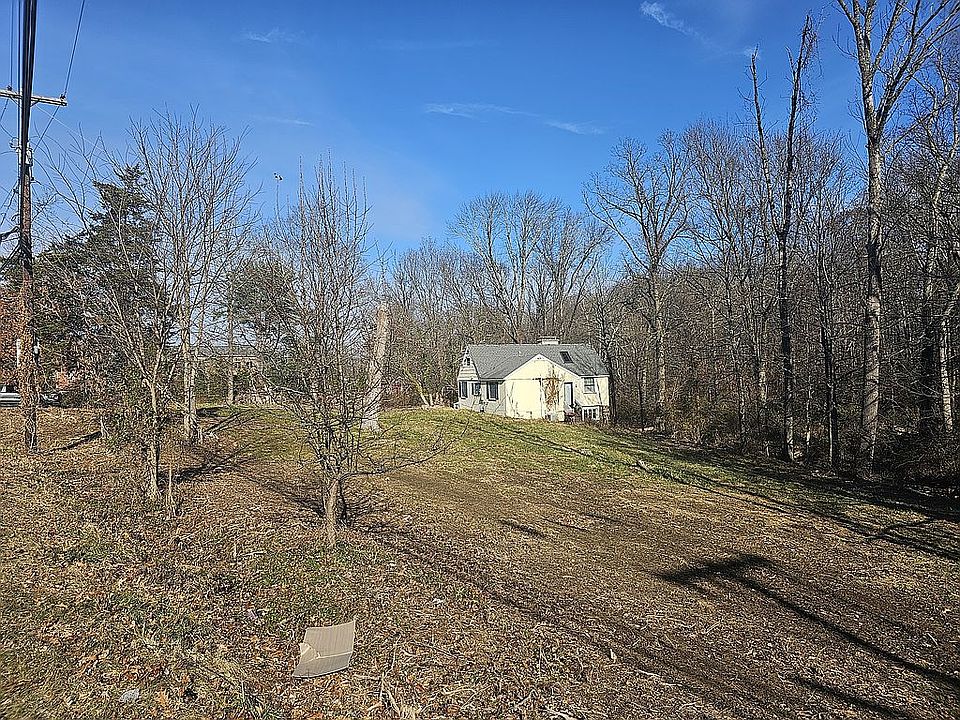2nd image of 148 Liberty Corner Rd
