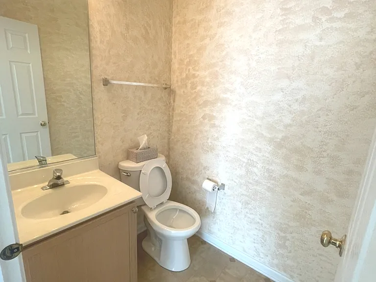 1884 Fescue Dr — Photo 6