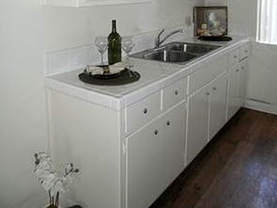 4th image of 477 E South St APT 2
