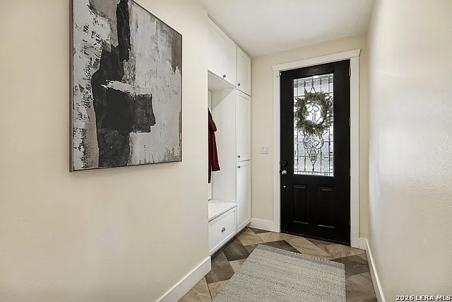 303 Pendleton Ave — Photo 12