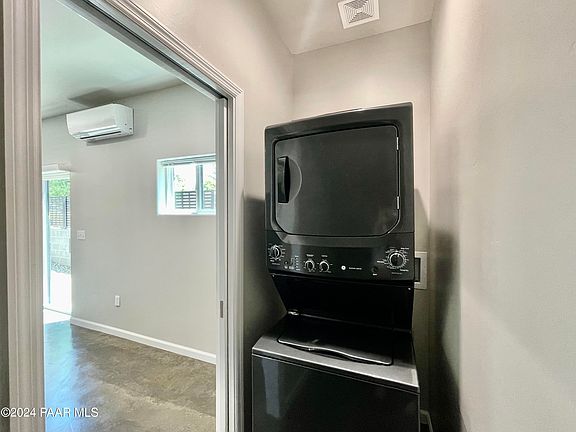 5th image of 720 N Walnut St #15