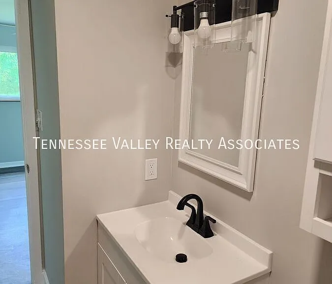 6623 Langston Dr — Photo 10