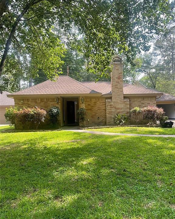 1st image of 15206 Carols Way Dr