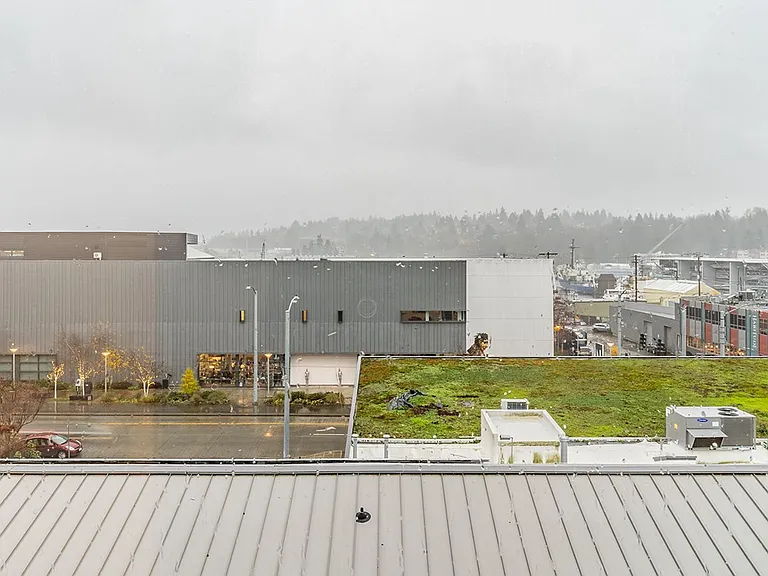 Cozy & Modern Studios Set in the Heart of the Historic Ballard Neighborhood — Photo 5