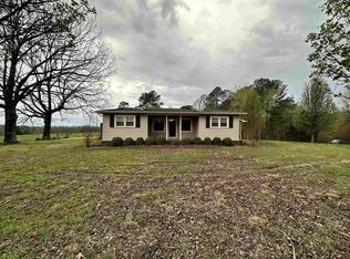 2558 Chisholm Rd, Iron City, TN 38463