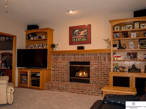 5th image of 1890 N 153rd Ave