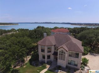 1185 Kings Point Dr, Canyon Lake, TX 78133