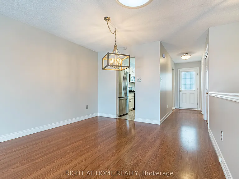 165 Main St E #7 — Photo 15