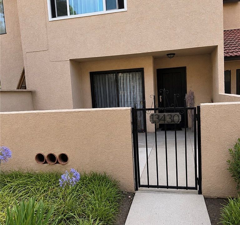 1st image of 13430 Ramona Pkwy