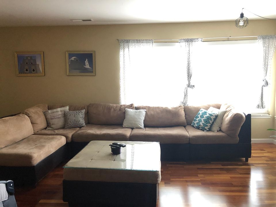 1st image of 7620 Mountain Blvd APT 10