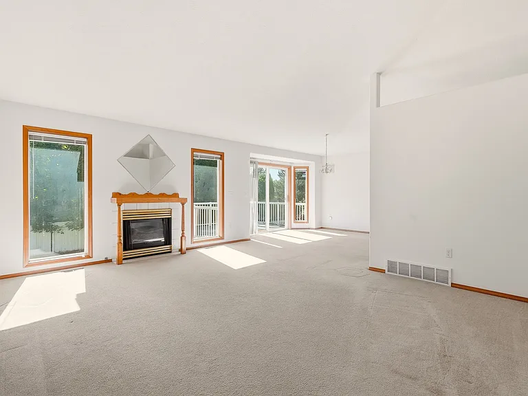 8823 N Pamela St — Photo 4
